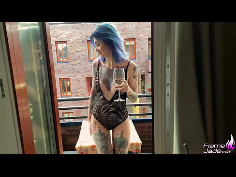 ❤️ 巨大的女孩在開闊的天空下猛吸一口，熱情地做愛 他媽的視頻 在 zh-tw.pornpk.ru ❌❤